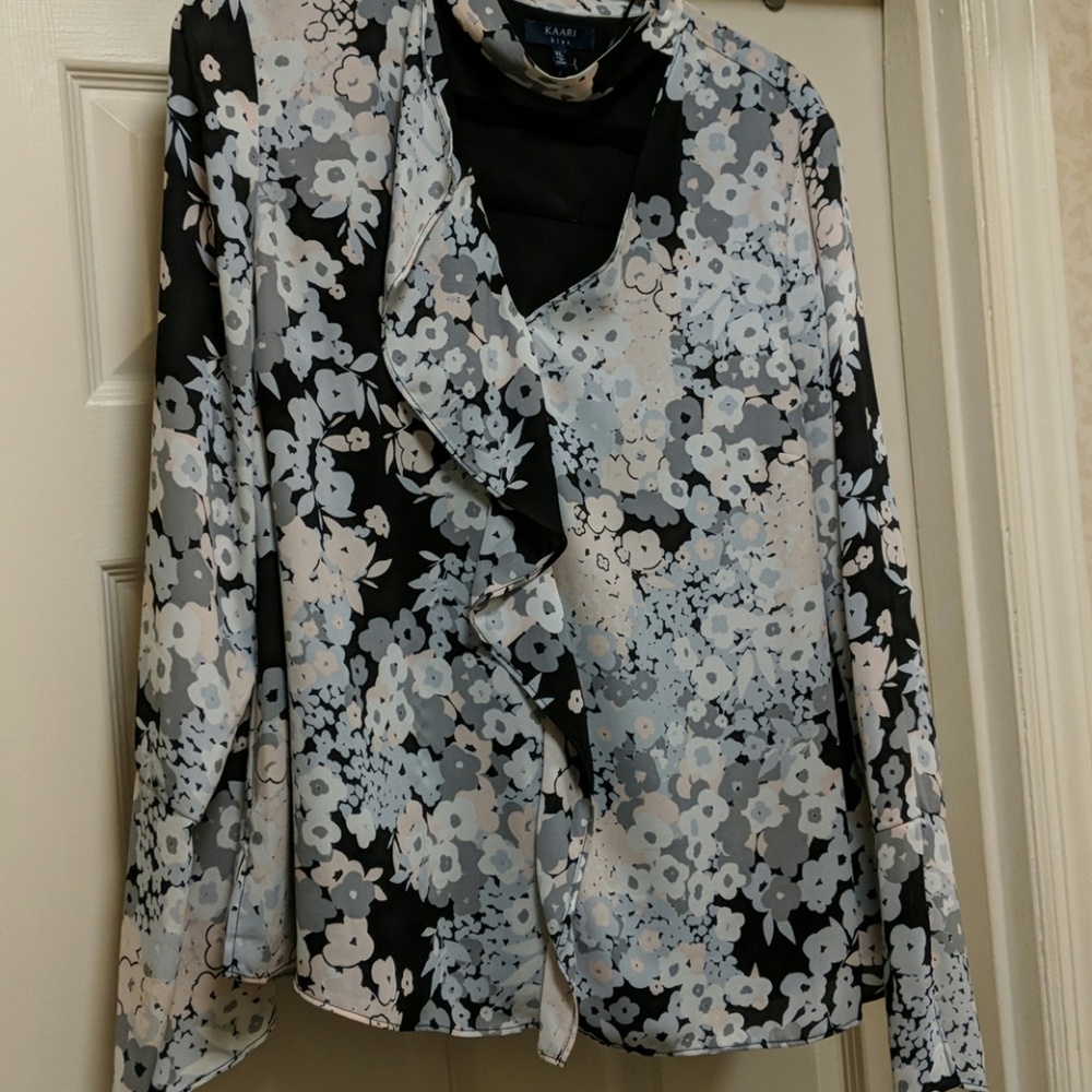 Kaari Blue top